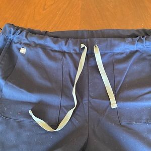Figs pants size large navy